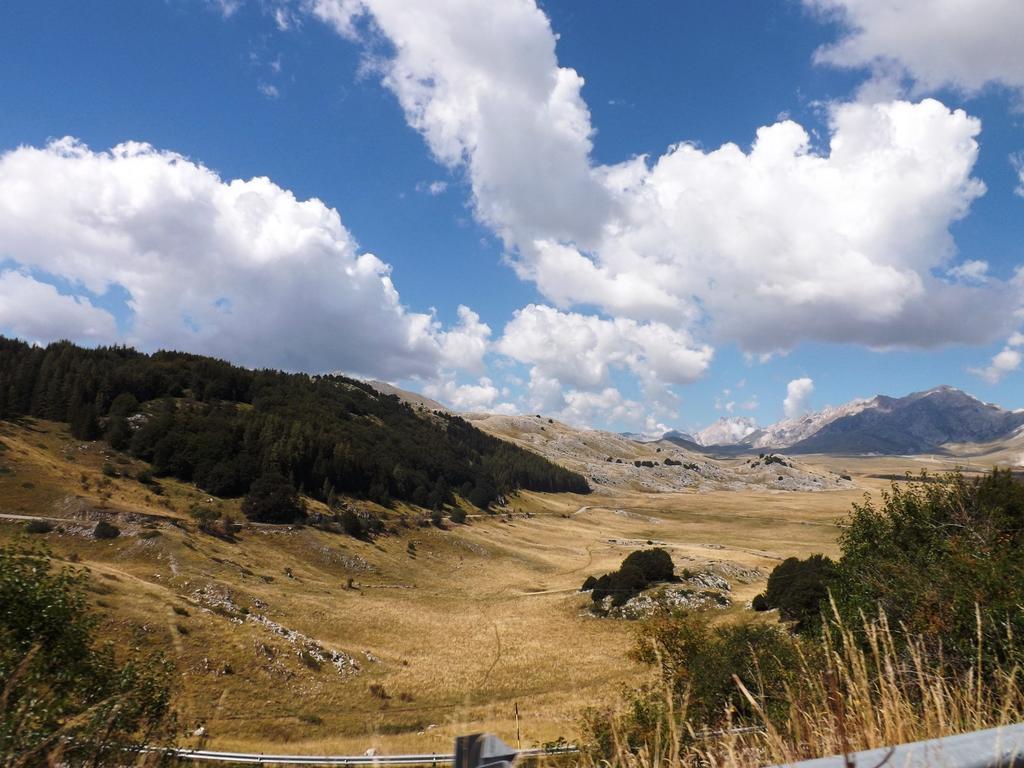 Agriturismo Lu Formaggio Hotel Castelli ภายนอก รูปภาพ