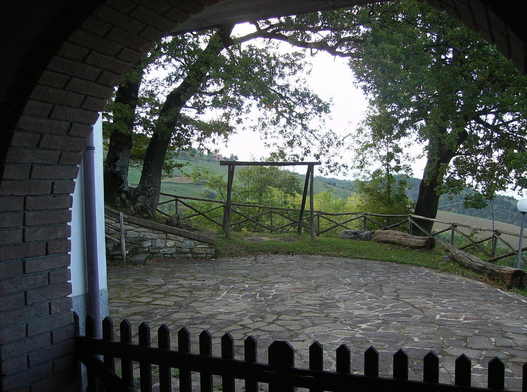 Agriturismo Lu Formaggio Hotel Castelli ภายนอก รูปภาพ