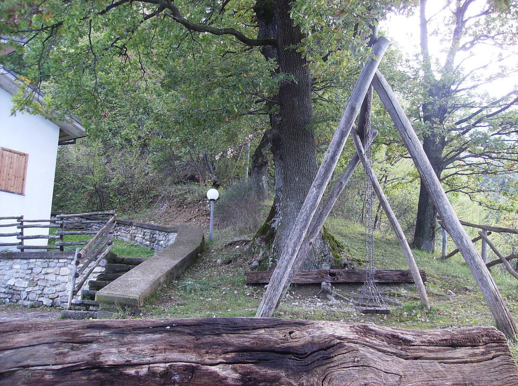 Agriturismo Lu Formaggio Hotel Castelli ภายนอก รูปภาพ