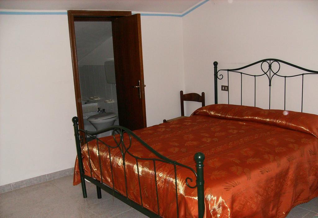 Agriturismo Lu Formaggio Hotel Castelli ห้อง รูปภาพ